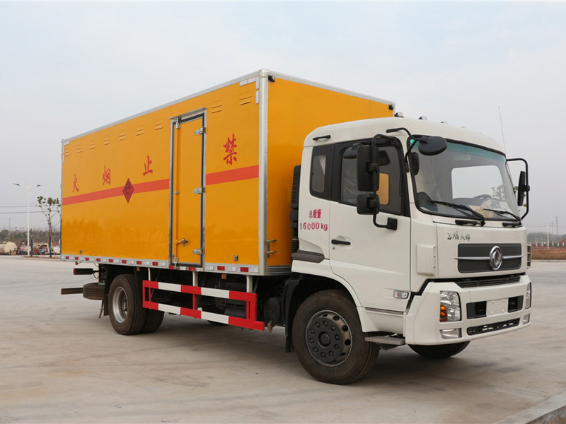 天錦6米2（9.9噸）爆破器材車(chē)