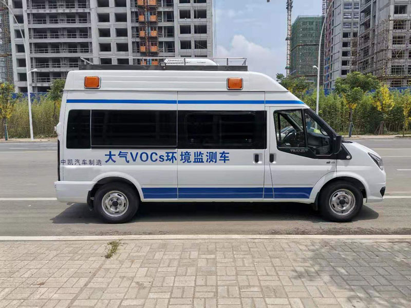 福特V348大氣環(huán)境監(jiān)測車